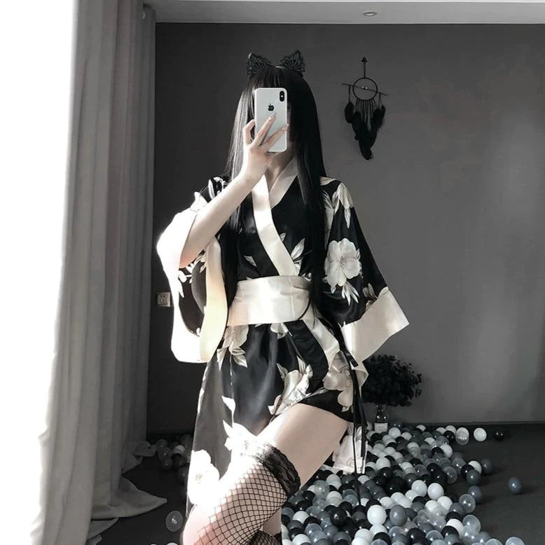 Womens nightwear with free shipping -HIMARI SLEEPWEAR FLORAL KIMONO