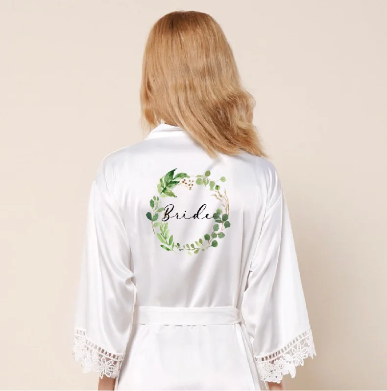 Womens robes travel friendly lightweight packable-Green Foliage Wreath Personalised Bridesmaid Robe