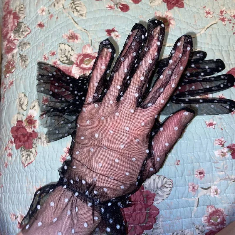 Black White Dots