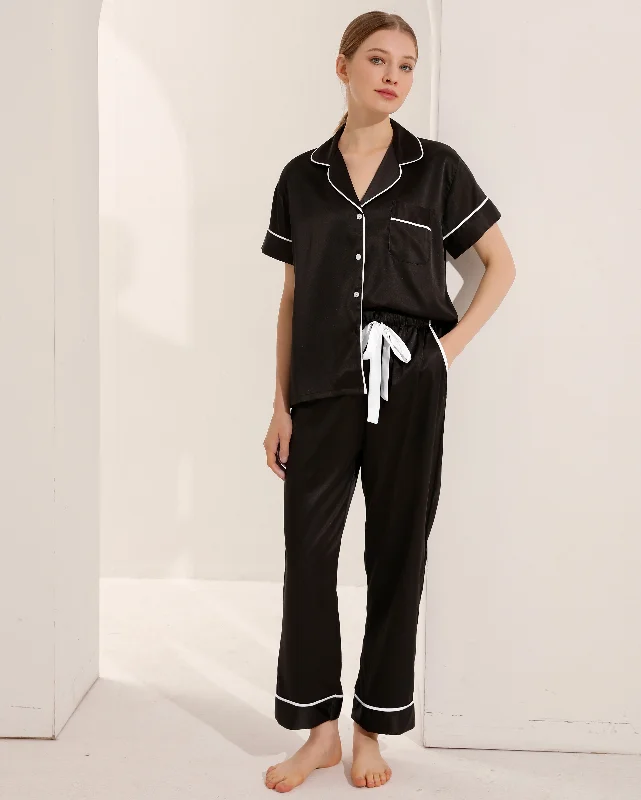 Women's pajama sets for all shapes and sizes inclusive -Black Personalised Short Sleeve & Trousers Satin Pyjamas Women's pajama sets for all shapes and sizes inclusive -Black Personalised Short Sleeve & Trousers Satin Pyjamas