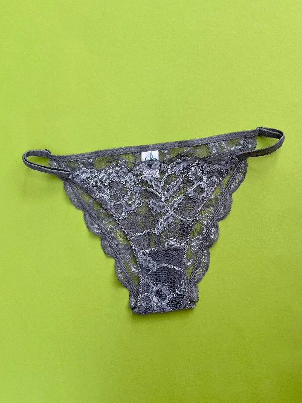 Women's Breathable Cotton Panties -Clo: Fortuna Lace String Bikini - M, Last One!