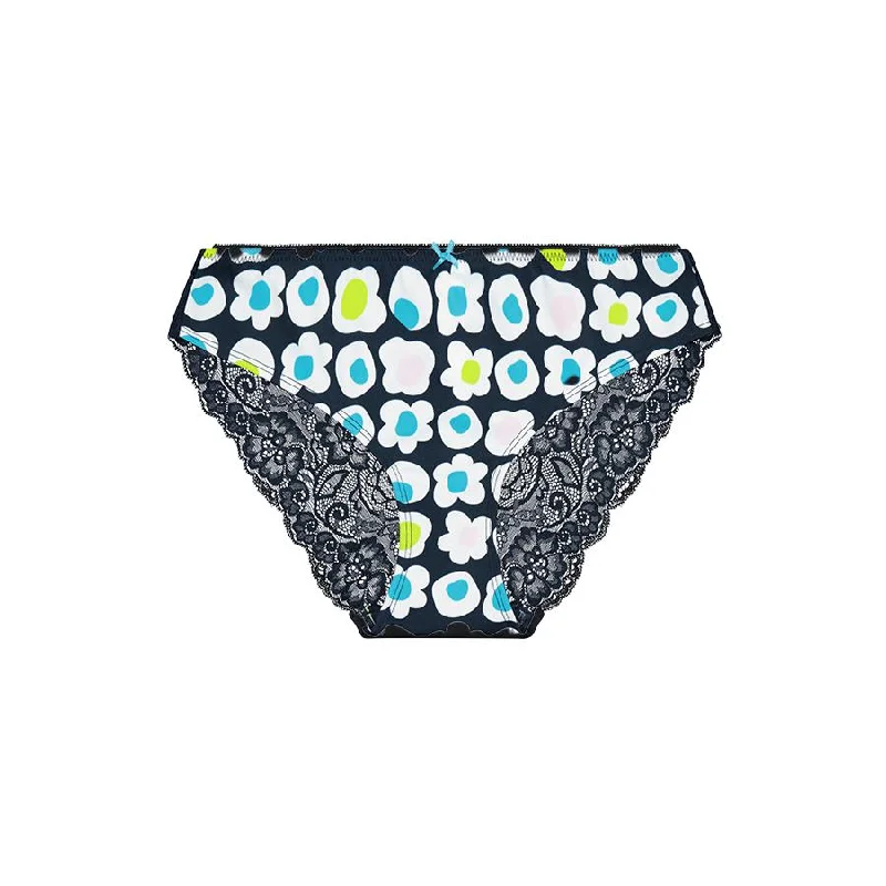 Do plus size panties come in various styles? -Lace Bum Bikini Brief - Flora
