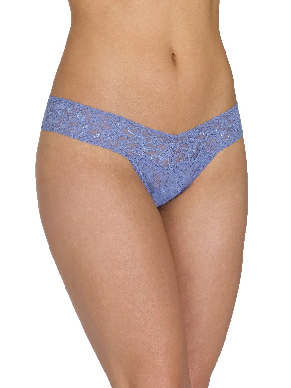 womens panties supportive -Signature Lace Low Rise Thong Chambray