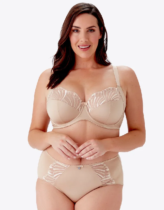 Do padded bras make your breasts look bigger? -Berlei Embrace Full Cup Side Support Bra Beige Do padded bras make your breasts look bigger? -Berlei Embrace Full Cup Side Support Bra Beige