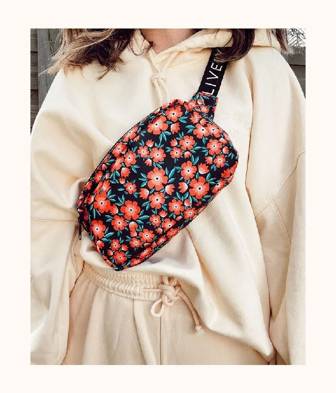 Do deep V bras come in different styles and colors? -The Crew Fanny Pack: Poppy Floral Do deep V bras come in different styles and colors? -The Crew Fanny Pack: Poppy Floral
