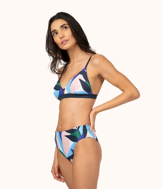 Deep V bras for a lifetime of love -The High Waist - Print: Retro Floral