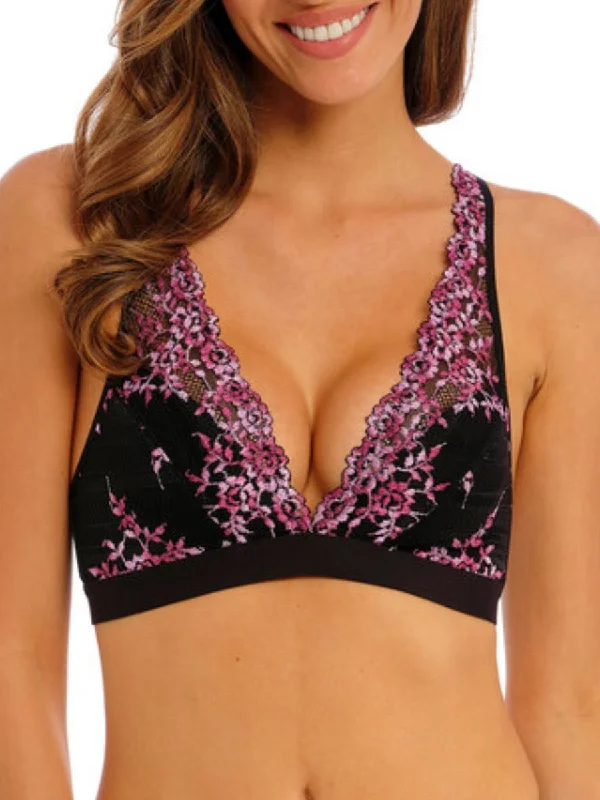 When should I wear a non wired bra instead of a wired bra? -3Embrace Lace Soft Cup Bra - Black/ Berry Multi When should I wear a non wired bra instead of a wired bra? -3Embrace Lace Soft Cup Bra - Black/ Berry Multi