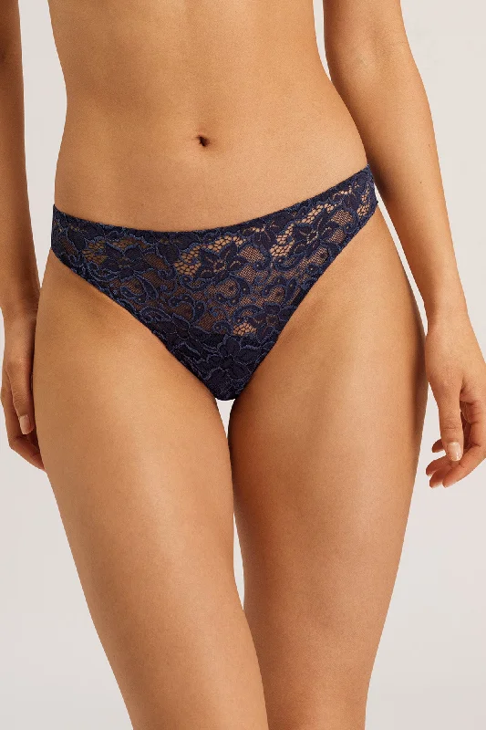 Moments Thong