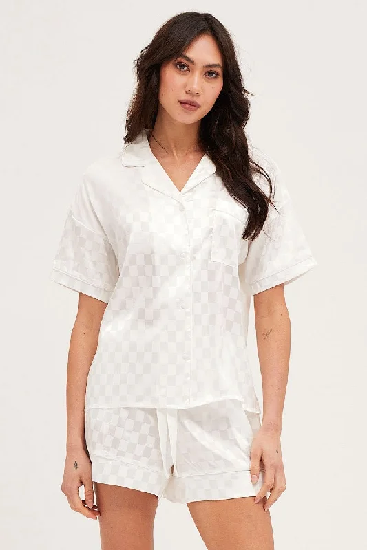 Women's elegant satin robe and sleepwear matching set -Check Satin Pajamas Set Short Sleeve Women's elegant satin robe and sleepwear matching set -Check Satin Pajamas Set Short Sleeve