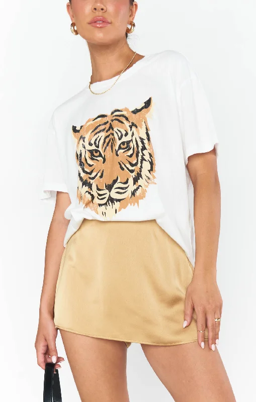 Can I wear Women's robe as a Duster?Travis Tee ~ Tiger Graphic