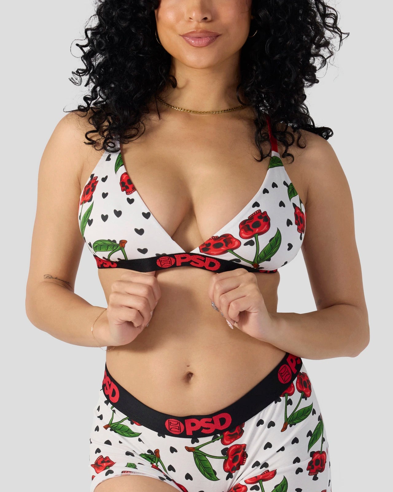 What is a deep V bra?4Modal - Cherry Skullz