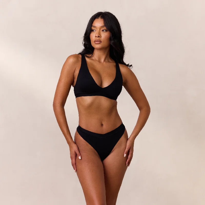 Deep V bras in red -Everyday Comfort Triangle Bra - Black
