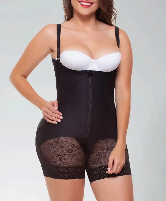 Womens corset nude -Strapless sculpting shaper with lace.