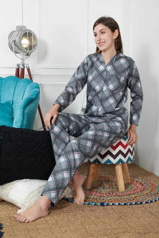 How to choose the right fit for women's pajama sets?-The Checks Fam Couple PJ Set- Female How to choose the right fit for women's pajama sets?-The Checks Fam Couple PJ Set- Female